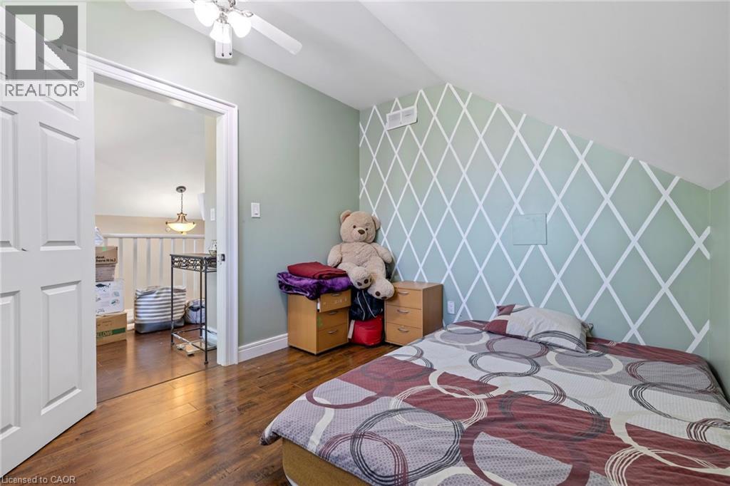 54 E Chestnut Street E, St. Catharines, Ontario  L2T 1H1 - Photo 37 - 40837742