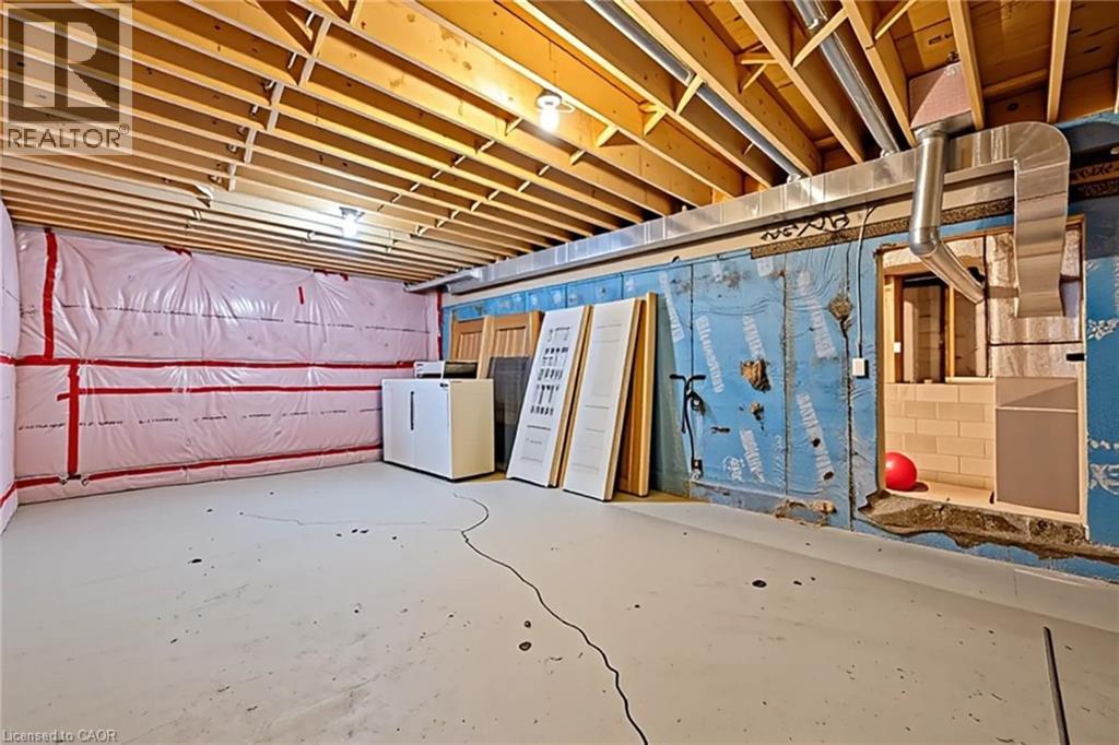 54 E Chestnut Street E, St. Catharines, Ontario  L2T 1H1 - Photo 43 - 40837742