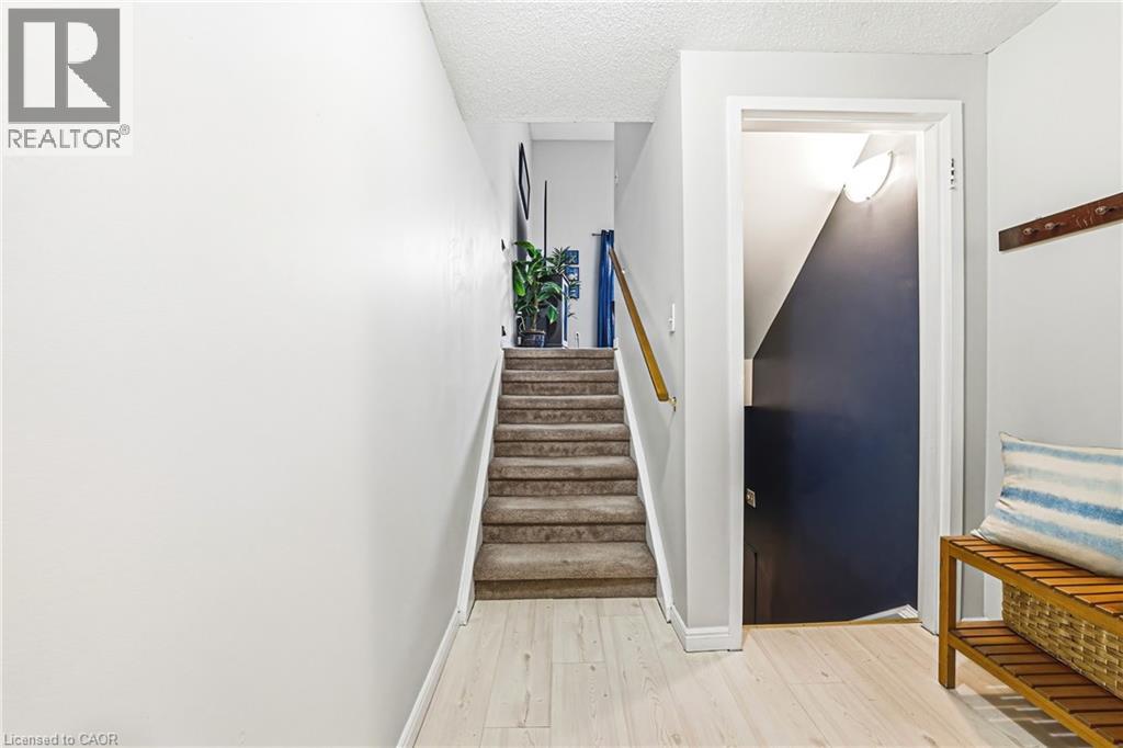 11 Harrisford Street Unit# 91, Hamilton, Ontario  L8K 6L7 - Photo 5 - 40837957