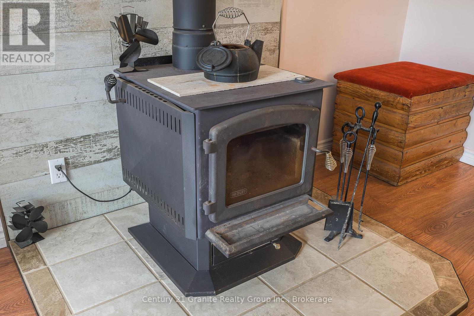 267 Riverside Drive, Dysart Et Al, Ontario  K0M 1S0 - Photo 7 - X13418476