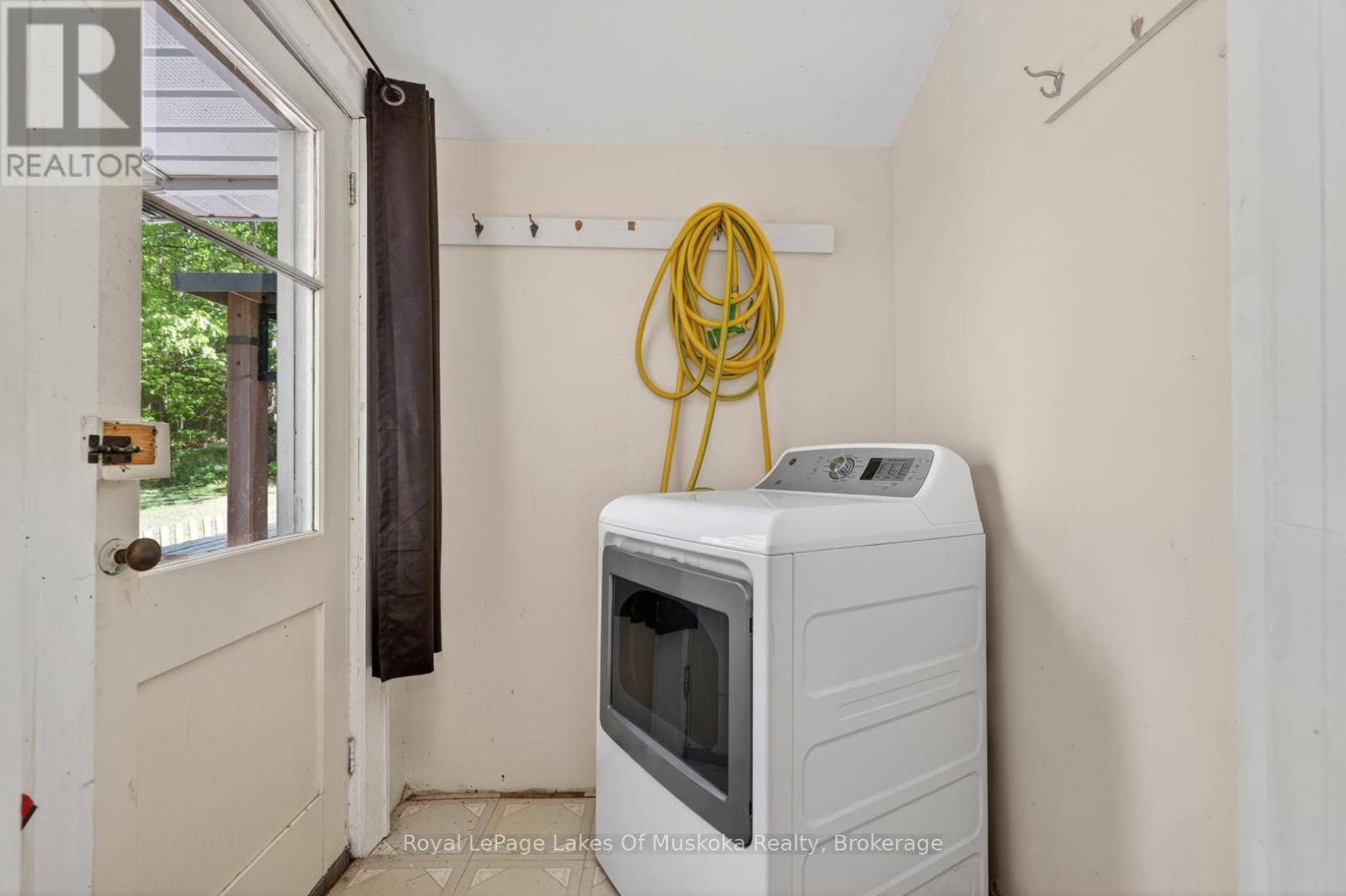 1018 Sniders Bay Road, Gravenhurst, Ontario  P1P 1R2 - Photo 16 - X13418592