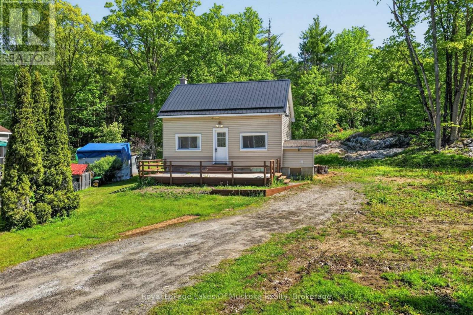 1018 Sniders Bay Road, Gravenhurst, Ontario  P1P 1R2 - Photo 2 - X13418592