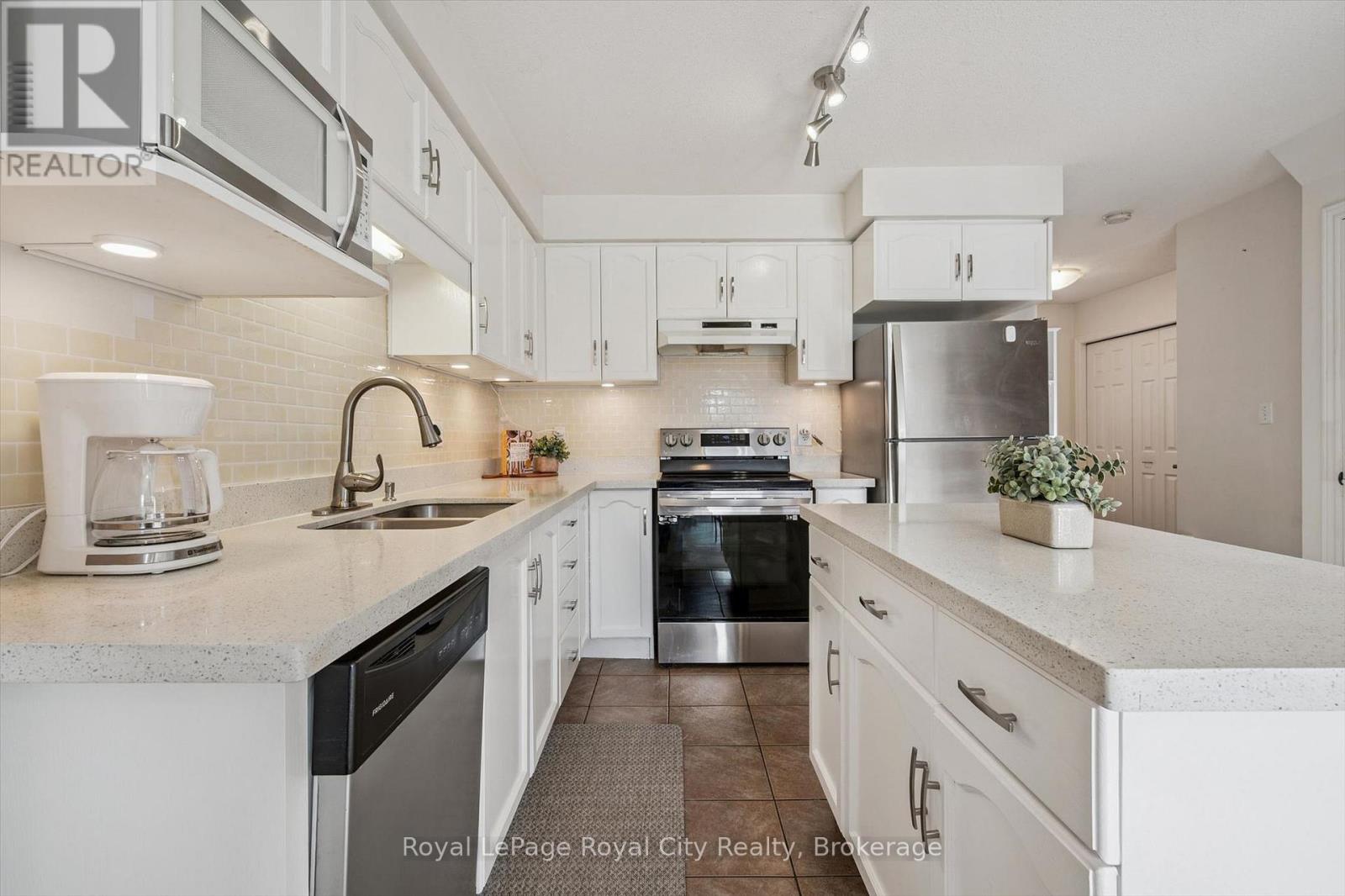 6 - 361 Arkell Road, Guelph, Ontario  N1L 1E5 - Photo 11 - X13418654