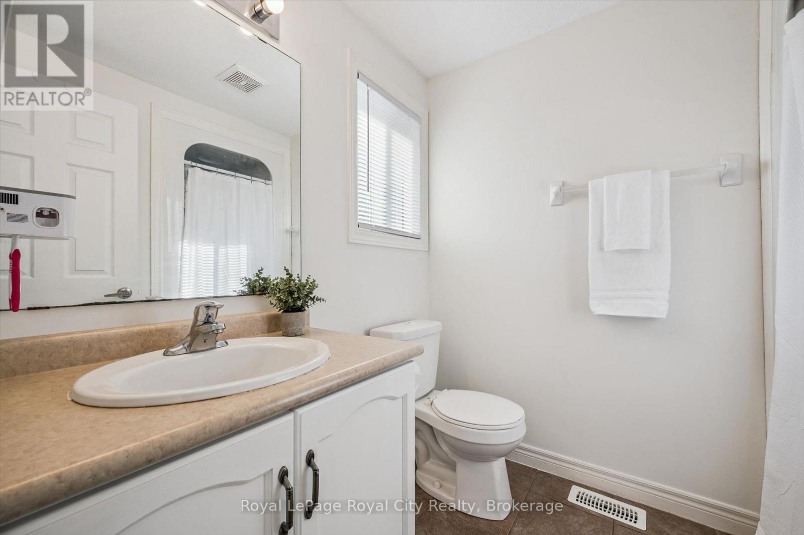 6 - 361 Arkell Road, Guelph, Ontario  N1L 1E5 - Photo 18 - X13418654