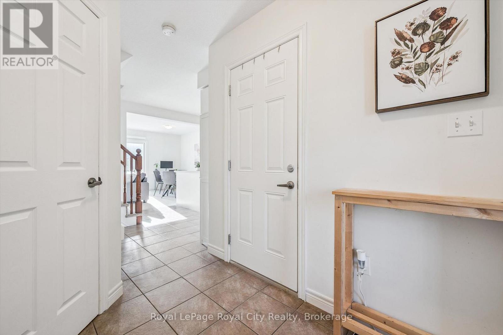 6 - 361 Arkell Road, Guelph, Ontario  N1L 1E5 - Photo 2 - X13418654