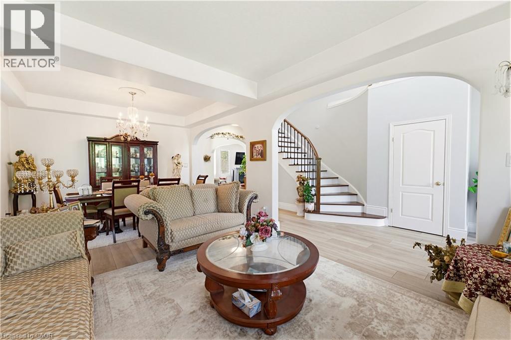 805 Munich Circle, Waterloo, Ontario  N2V 2N5 - Photo 10 - 40836085