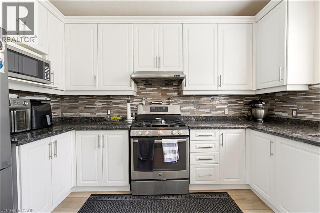 805 Munich Circle, Waterloo, Ontario  N2V 2N5 - Photo 15 - 40836085