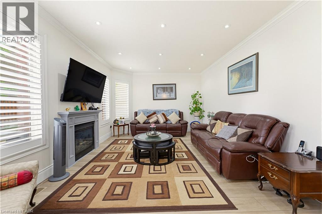 805 Munich Circle, Waterloo, Ontario  N2V 2N5 - Photo 17 - 40836085