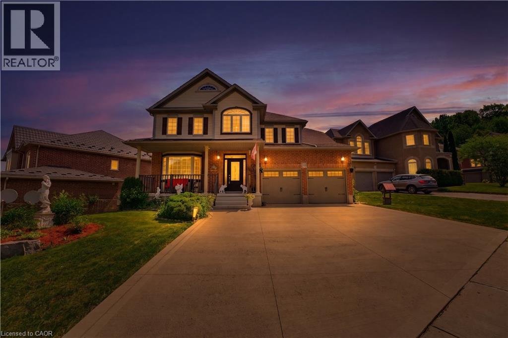 805 Munich Circle, Waterloo, Ontario  N2V 2N5 - Photo 2 - 40836085