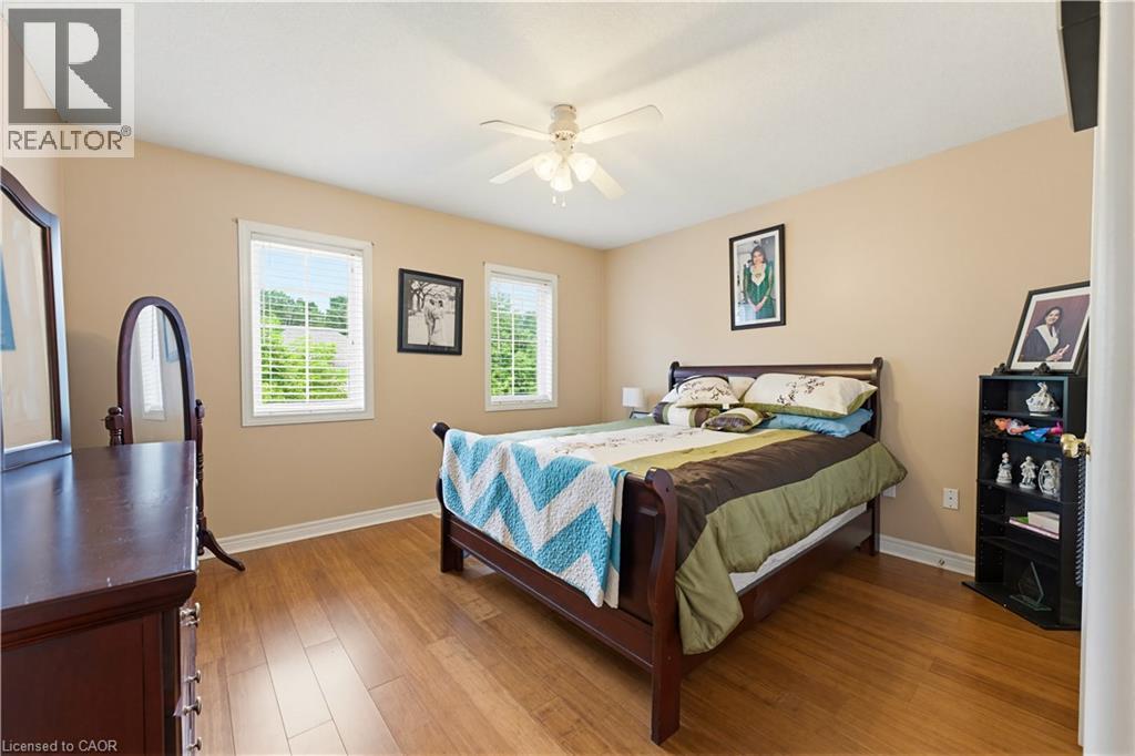 805 Munich Circle, Waterloo, Ontario  N2V 2N5 - Photo 27 - 40836085