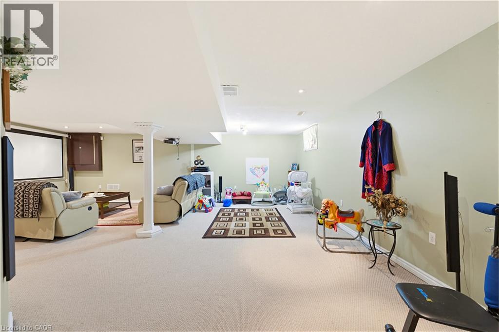 805 Munich Circle, Waterloo, Ontario  N2V 2N5 - Photo 31 - 40836085