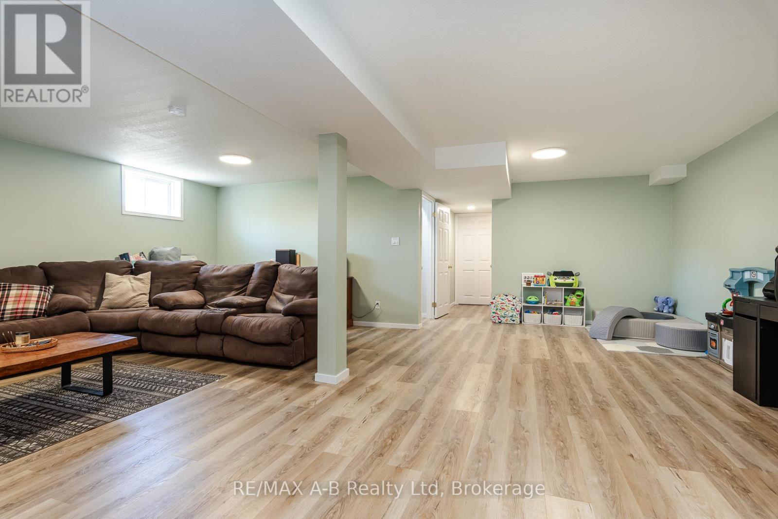 180 Westwood Avenue, East Zorra-Tavistock, Ontario  N0B 2R0 - Photo 45 - X13418718