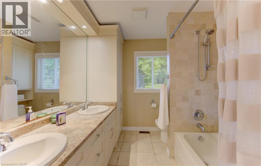 71 Pinecrest Drive, Kitchener, Ontario  N2A 2G6 - Photo 19 - 40835191