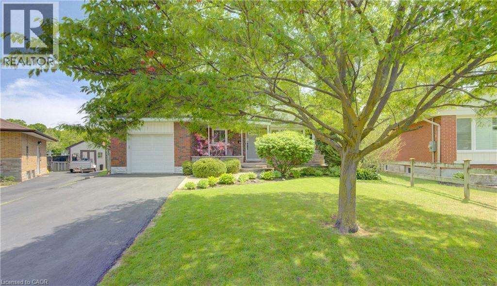71 Pinecrest Drive, Kitchener, Ontario  N2A 2G6 - Photo 2 - 40835191