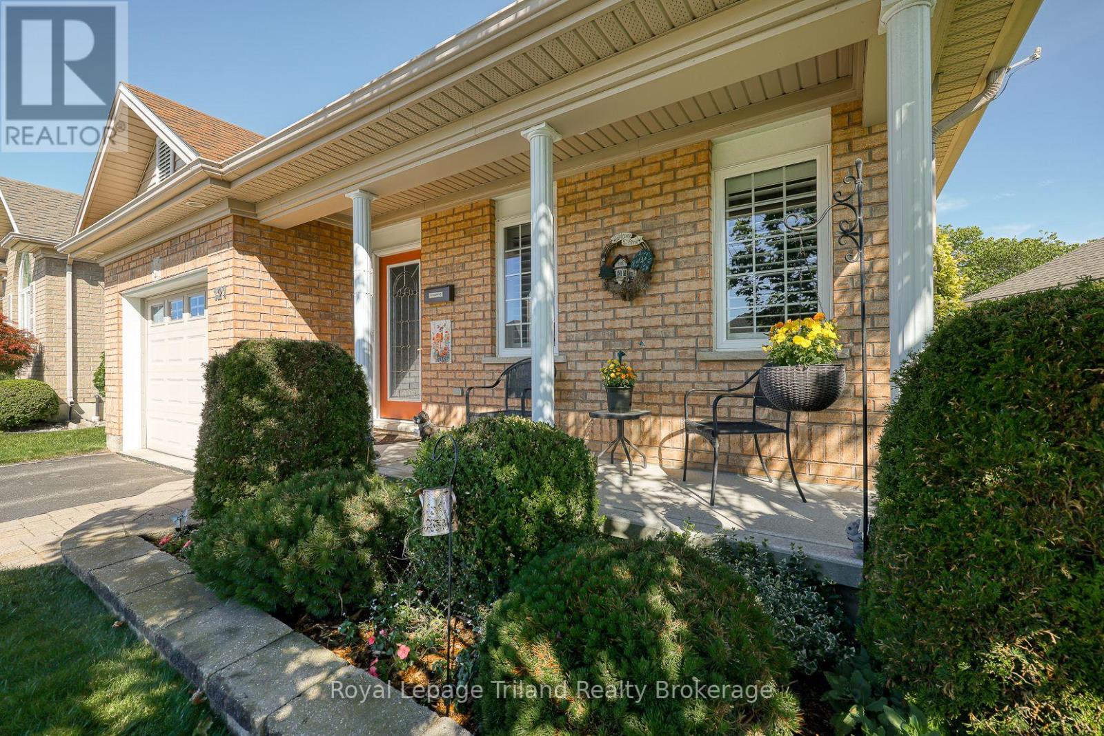 121 Weston Drive, Tillsonburg, Ontario  N4G 5X1 - Photo 4 - X13419144