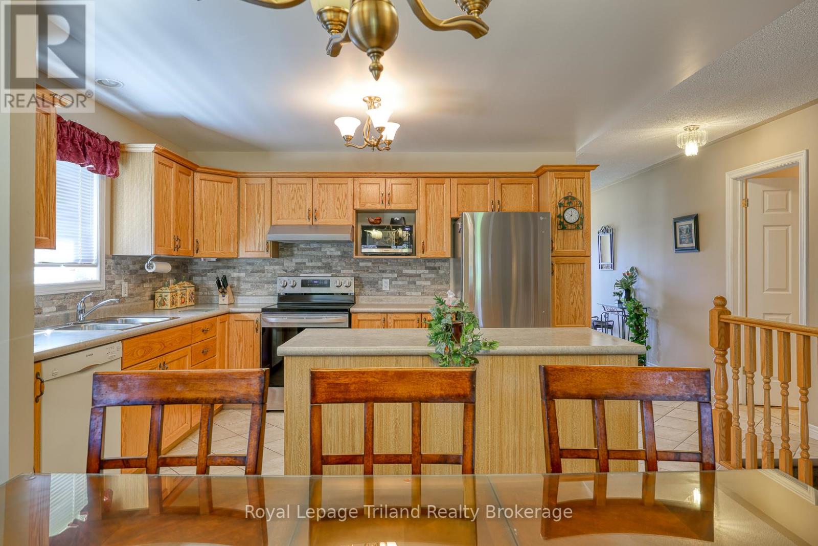 121 Weston Drive, Tillsonburg, Ontario  N4G 5X1 - Photo 9 - X13419144