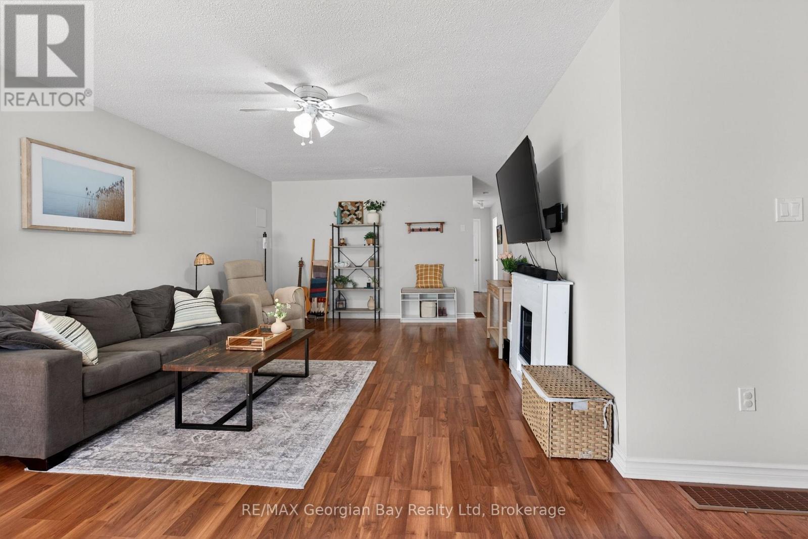 1060 Harbourview Drive, Midland, Ontario  L4R 5J4 - Photo 4 - S13419132