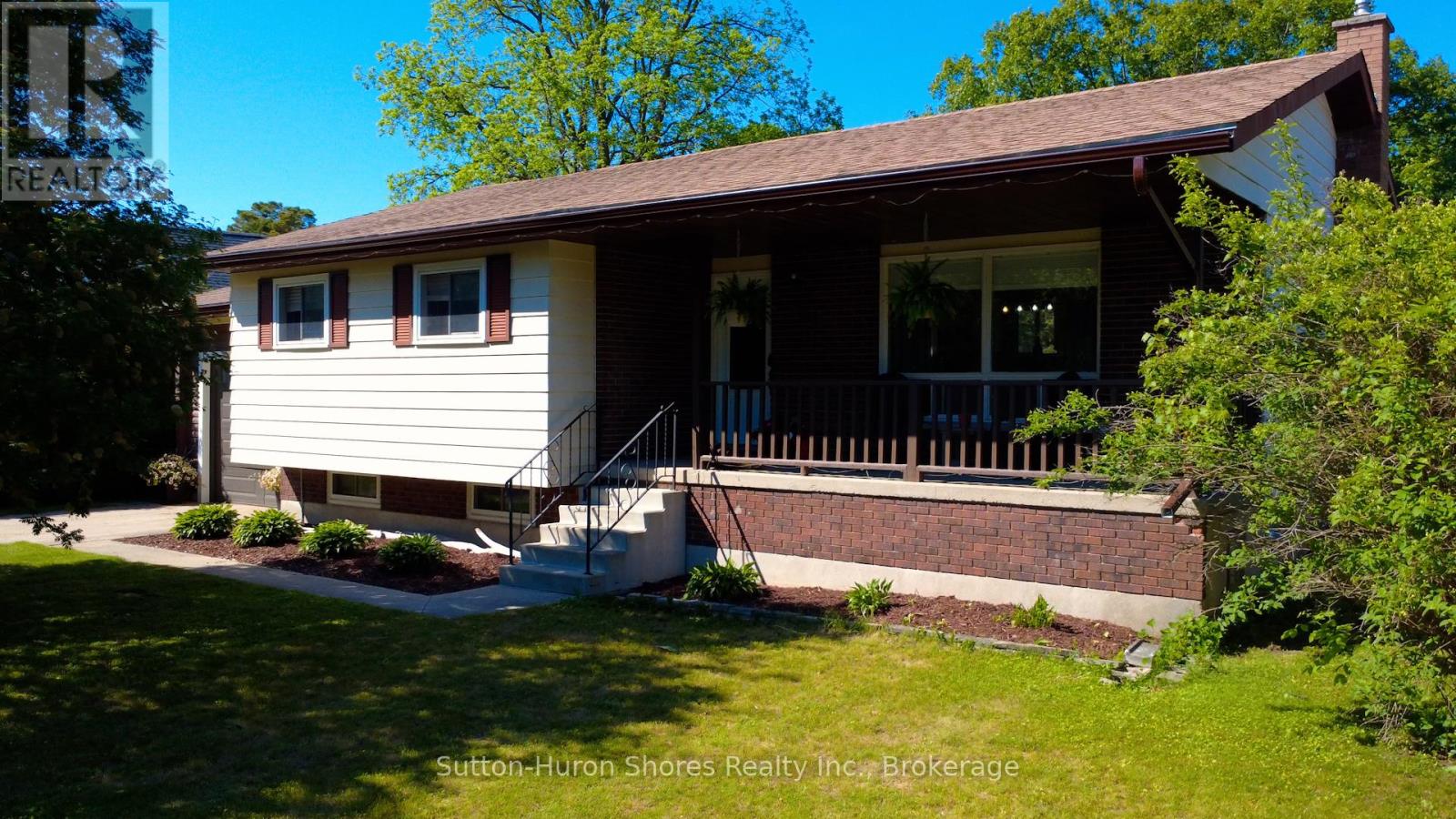 336 Lansdowne Street, Saugeen Shores, Ontario  N0H 2L0 - Photo 4 - X13418934