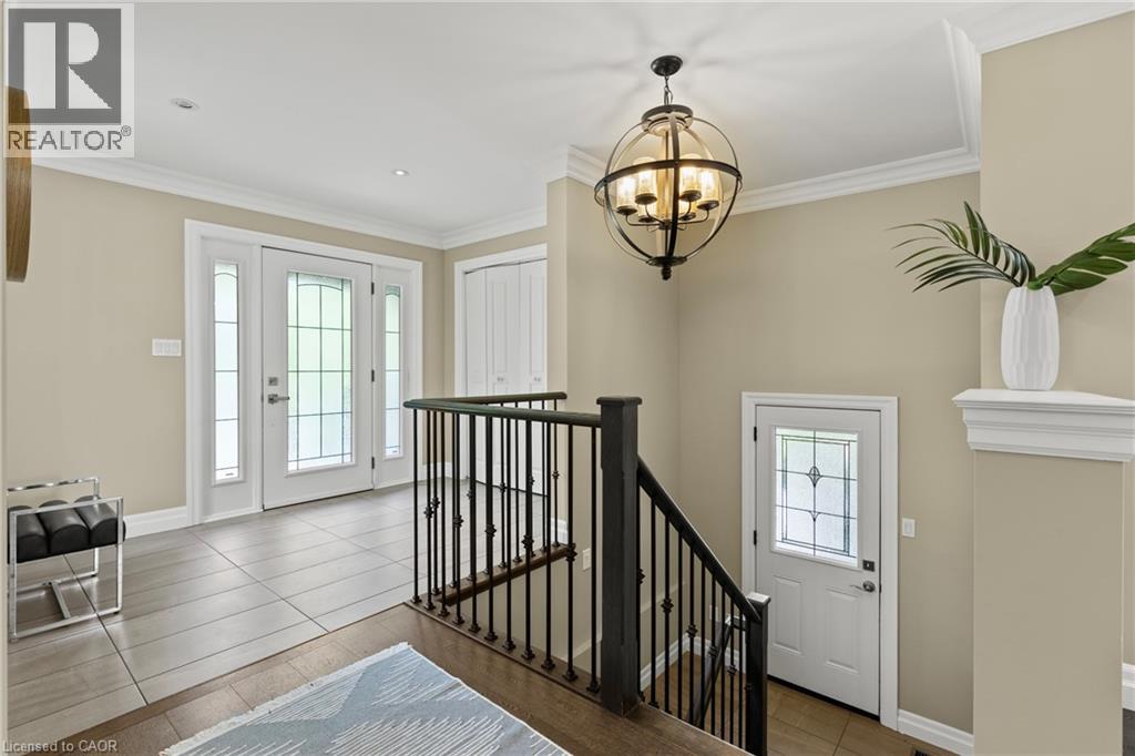 404 Hamilton Drive, Ancaster, Ontario  L9G 2B1 - Photo 5 - 40838101