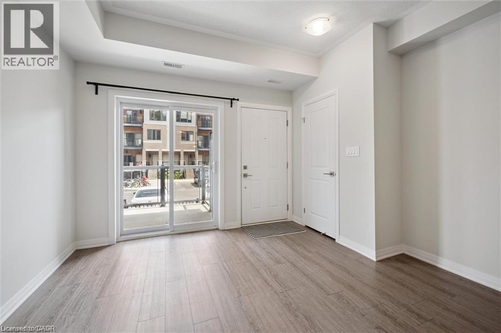 25 Isherwood Avenue Unit# C34, Cambridge, Ontario  N1R 3H5 - Photo 3 - 40837866