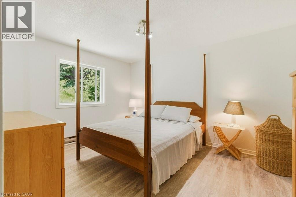 5 Cedar Court, New Tecumseth, Ontario  L0G 1W0 - Photo 11 - 40832325