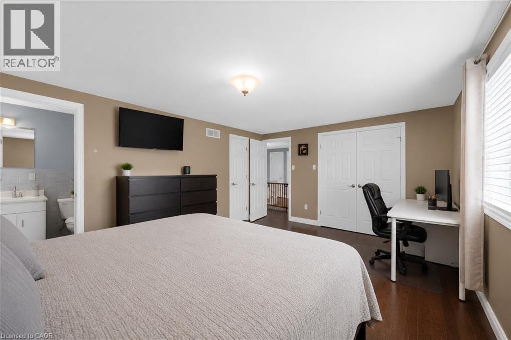 330 Margaret Avenue, Stoney Creek, Ontario  L8E 2J4 - Photo 23 - 40835434