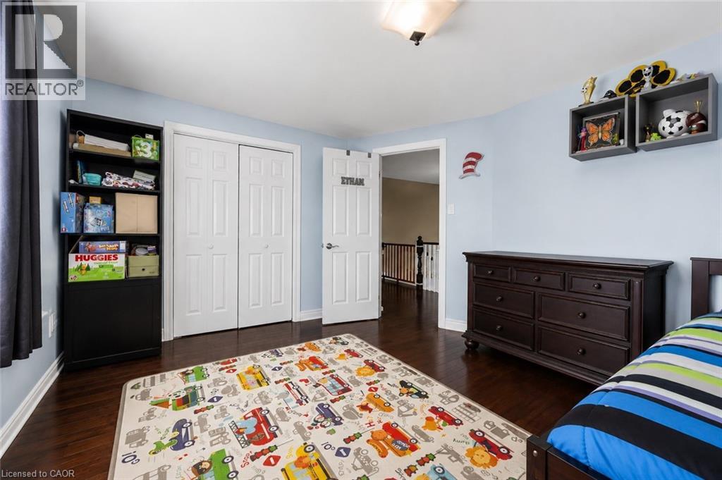330 Margaret Avenue, Stoney Creek, Ontario  L8E 2J4 - Photo 28 - 40835434