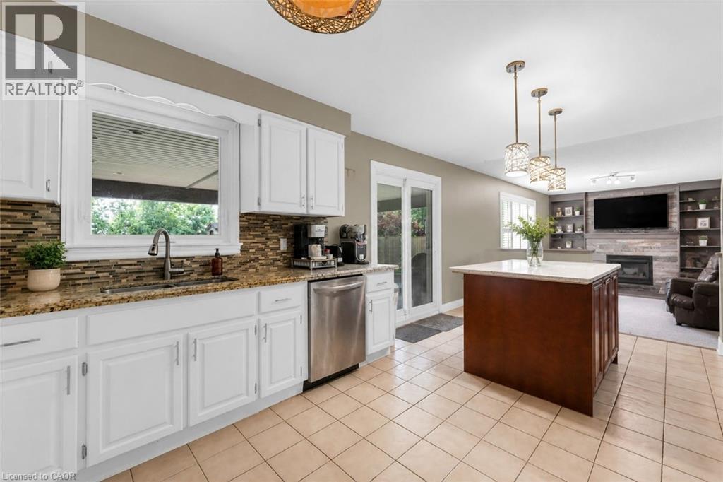 330 Margaret Avenue, Stoney Creek, Ontario  L8E 2J4 - Photo 9 - 40835434