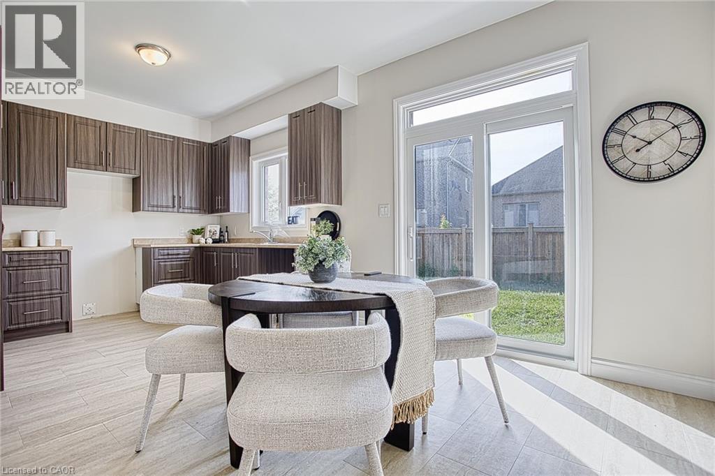 156 Mcknight Avenue, Waterdown, Ontario  L8B 0T7 - Photo 10 - 40837871