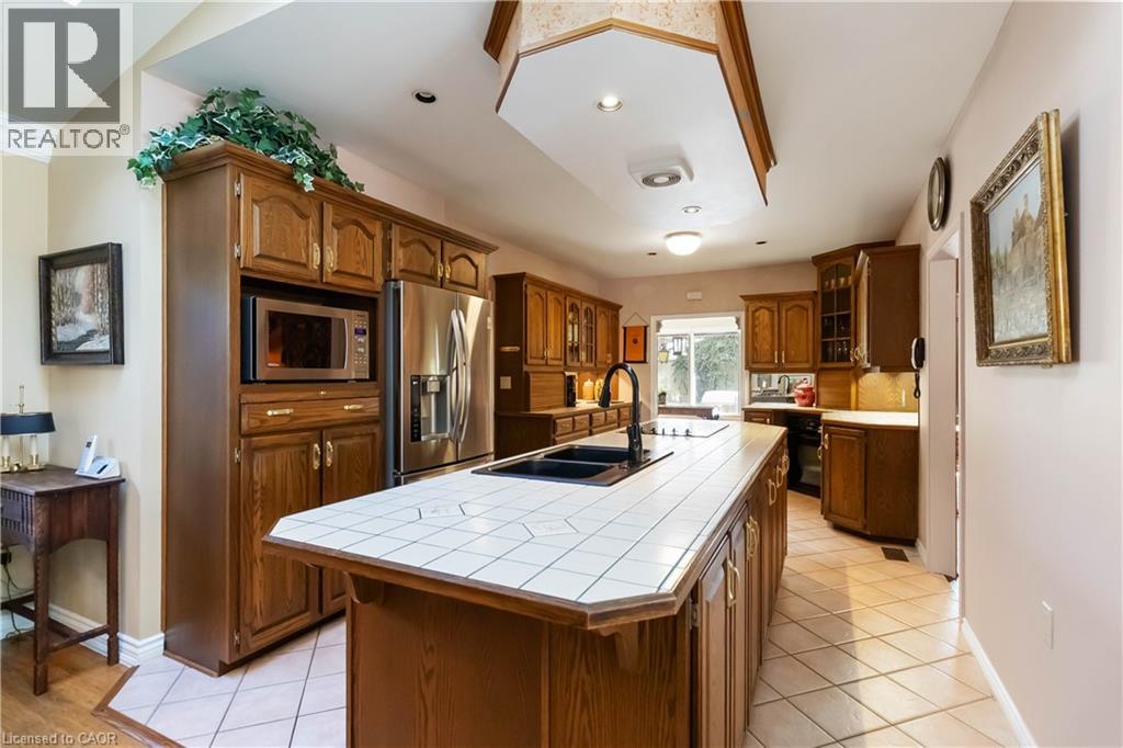 150 Cairncroft Road, Oakville, Ontario  L6J 4L9 - Photo 15 - 40837779