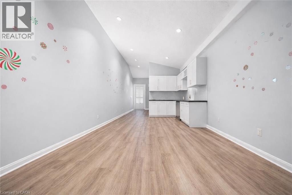 106 Lottridge Street, Hamilton, Ontario  L8L 6T9 - Photo 3 - 40836350