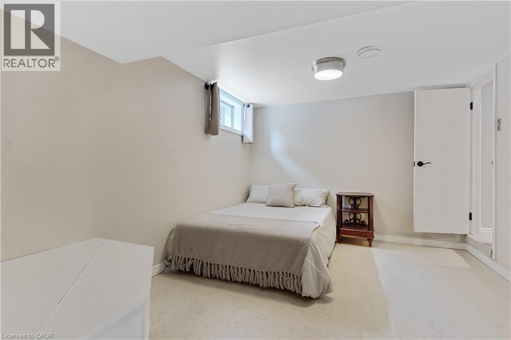 187 Neilson Avenue, Waterloo, Ontario  N2J 2L9 - Photo 37 - 40838078