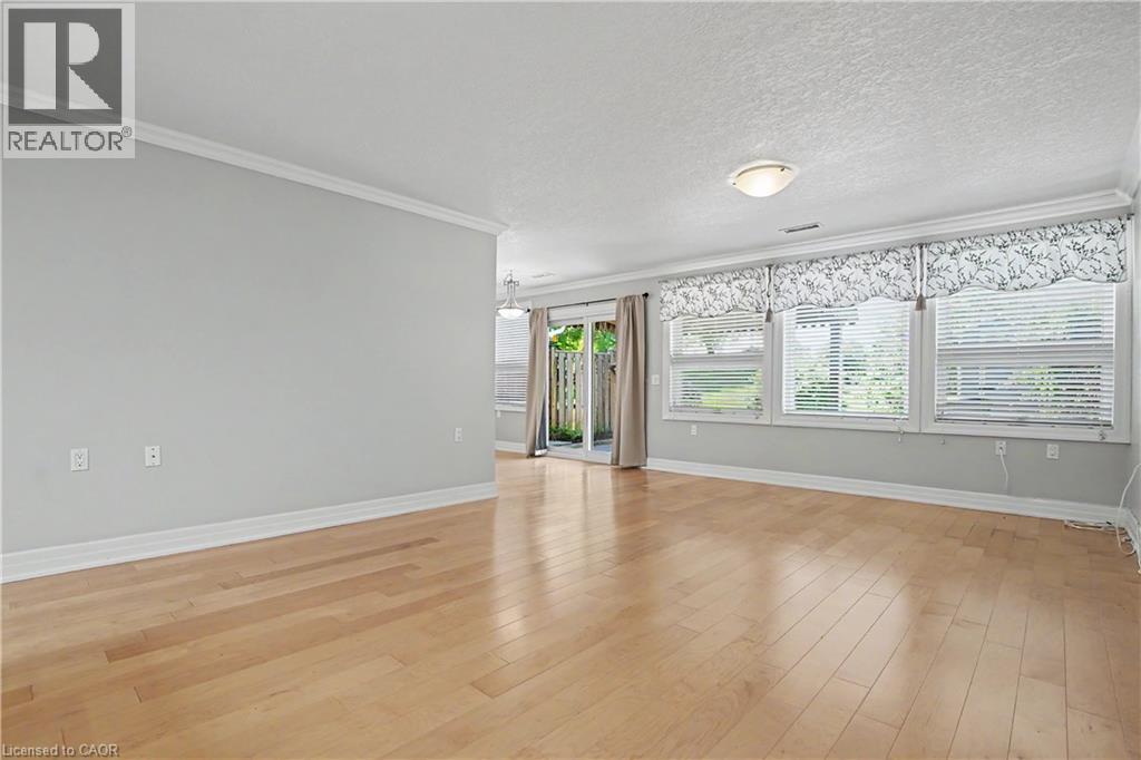 31 Father Biro Trail, Hamilton, Ontario  L9B 1T8 - Photo 12 - 40835068