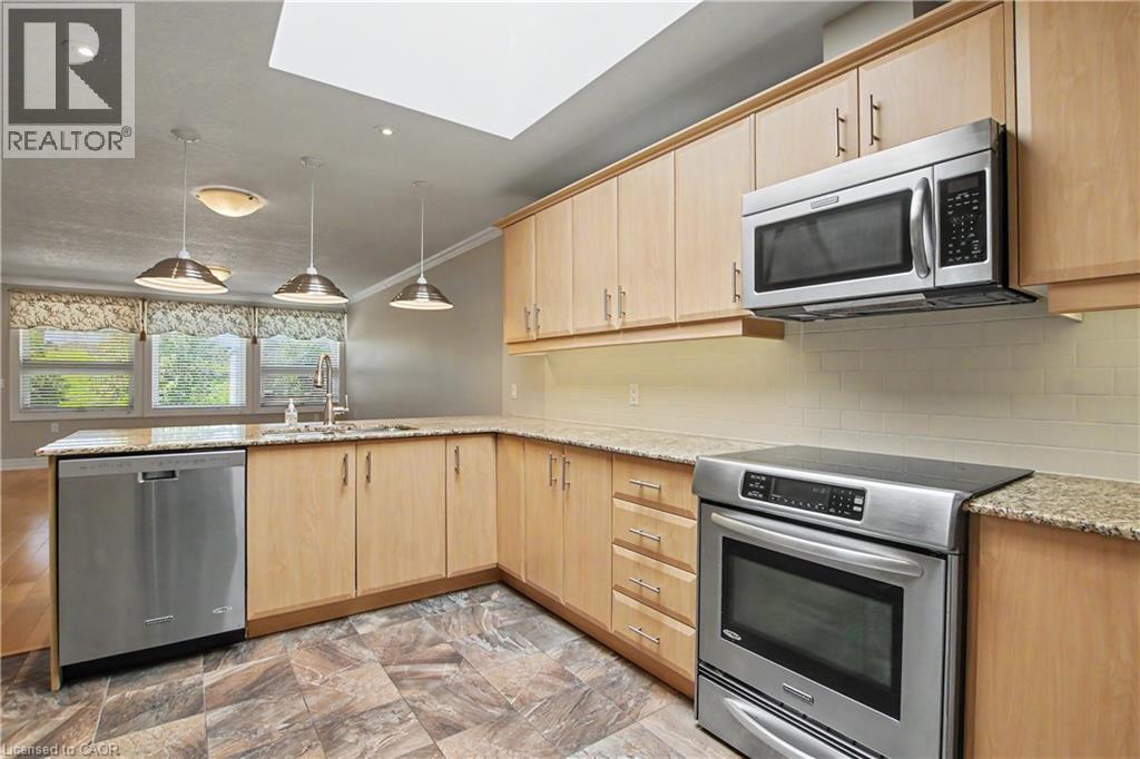 31 Father Biro Trail, Hamilton, Ontario  L9B 1T8 - Photo 24 - 40835068