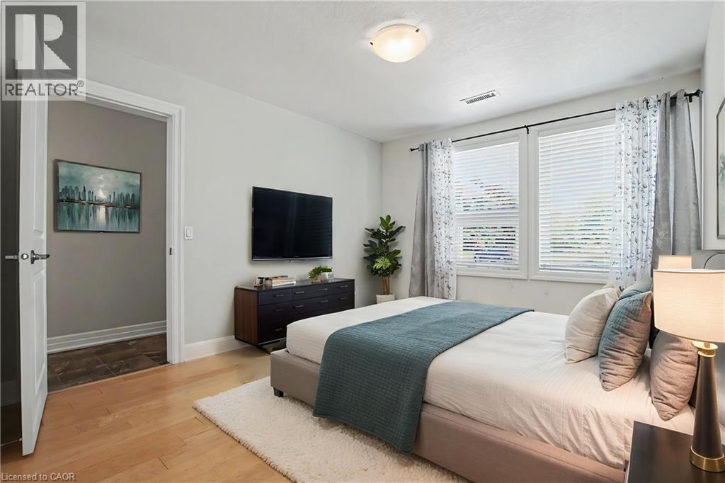 31 Father Biro Trail, Hamilton, Ontario  L9B 1T8 - Photo 9 - 40835068