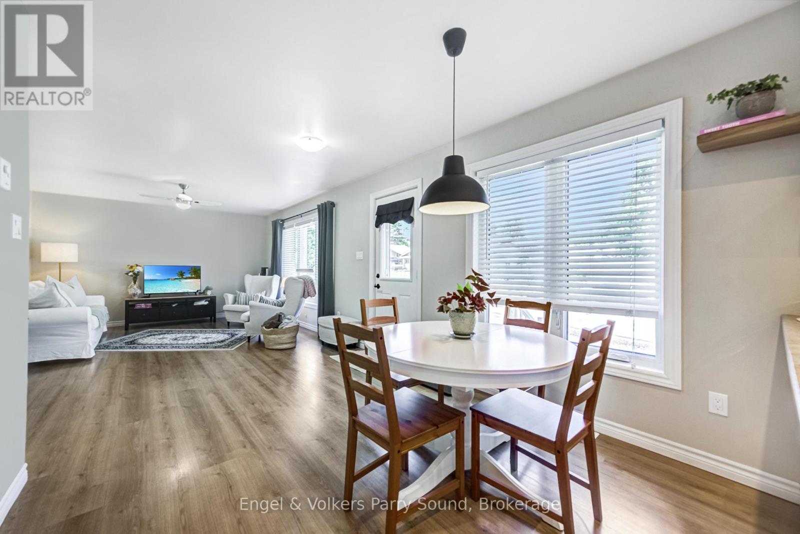 6 Lawrence Street, Parry Sound, Ontario  P2A 2E2 - Photo 11 - X13420562