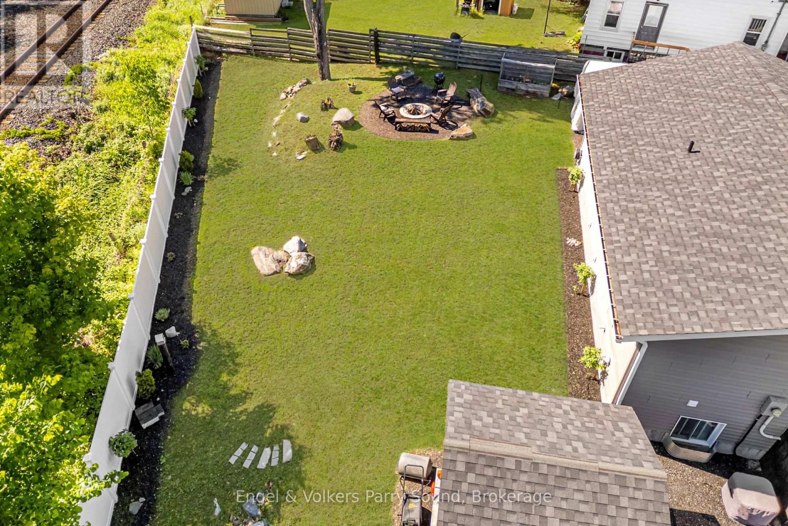 6 Lawrence Street, Parry Sound, Ontario  P2A 2E2 - Photo 40 - X13420562
