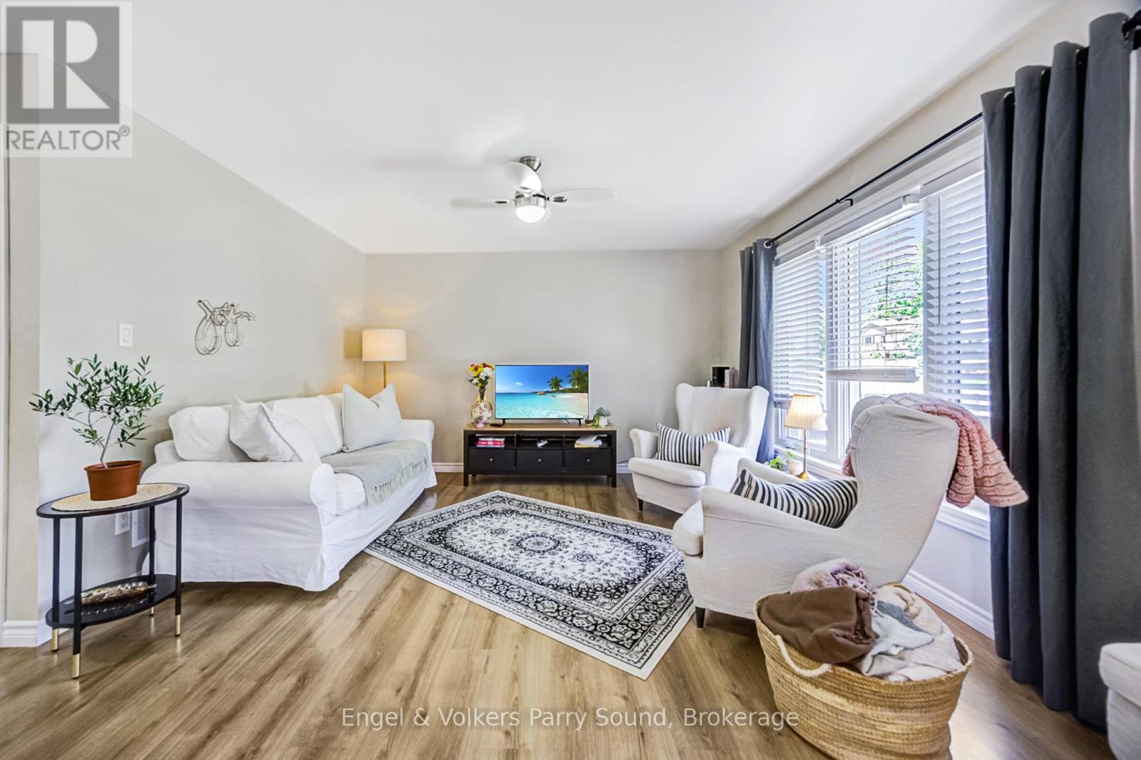 6 Lawrence Street, Parry Sound, Ontario  P2A 2E2 - Photo 6 - X13420562