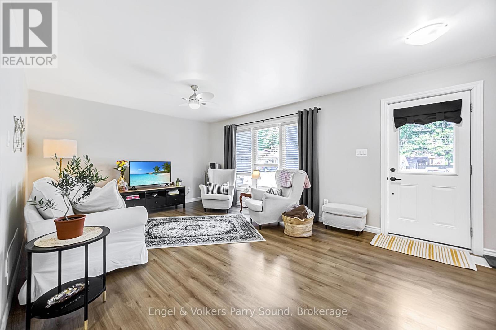 6 Lawrence Street, Parry Sound, Ontario  P2A 2E2 - Photo 7 - X13420562
