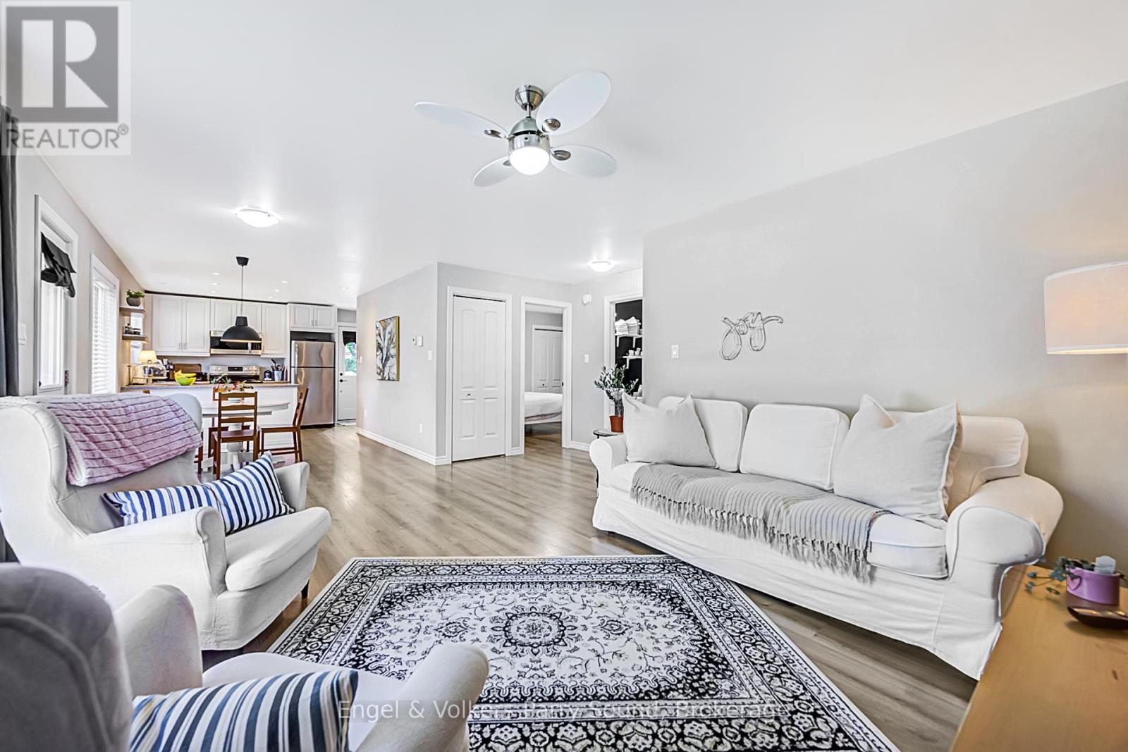 6 Lawrence Street, Parry Sound, Ontario  P2A 2E2 - Photo 8 - X13420562