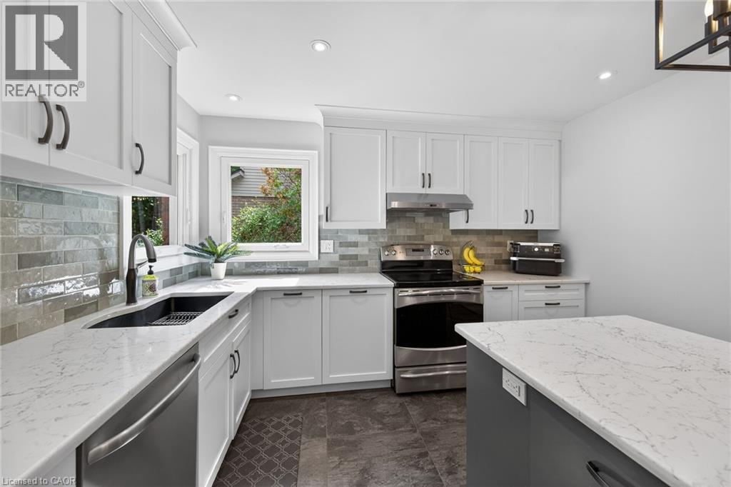 32 Symphony Place, Ancaster, Ontario  L9G 4V6 - Photo 14 - 40838181