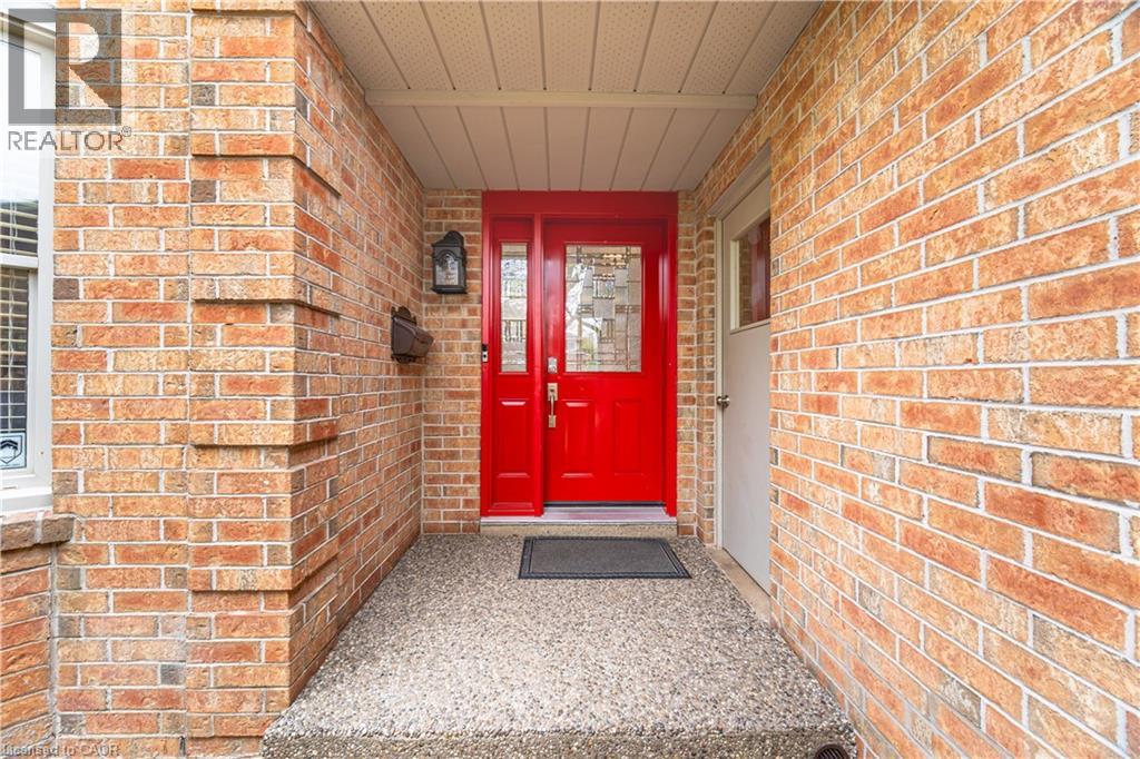 1004 Roxborough Drive, Oakville, Ontario  L6M 1E3 - Photo 4 - 40838159