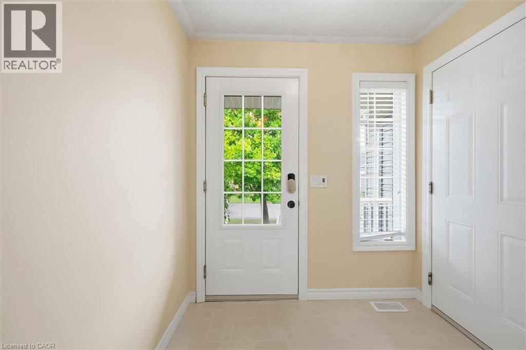 111 Gracehill Crescent, Freelton, Ontario  L8B 1A5 - Photo 4 - 40838270