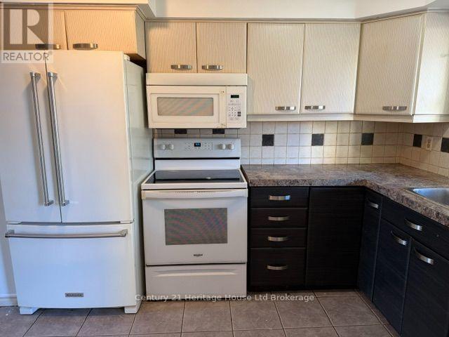 13 - 900 James Street, Woodstock, Ontario  N4S 1S4 - Photo 4 - X13421098