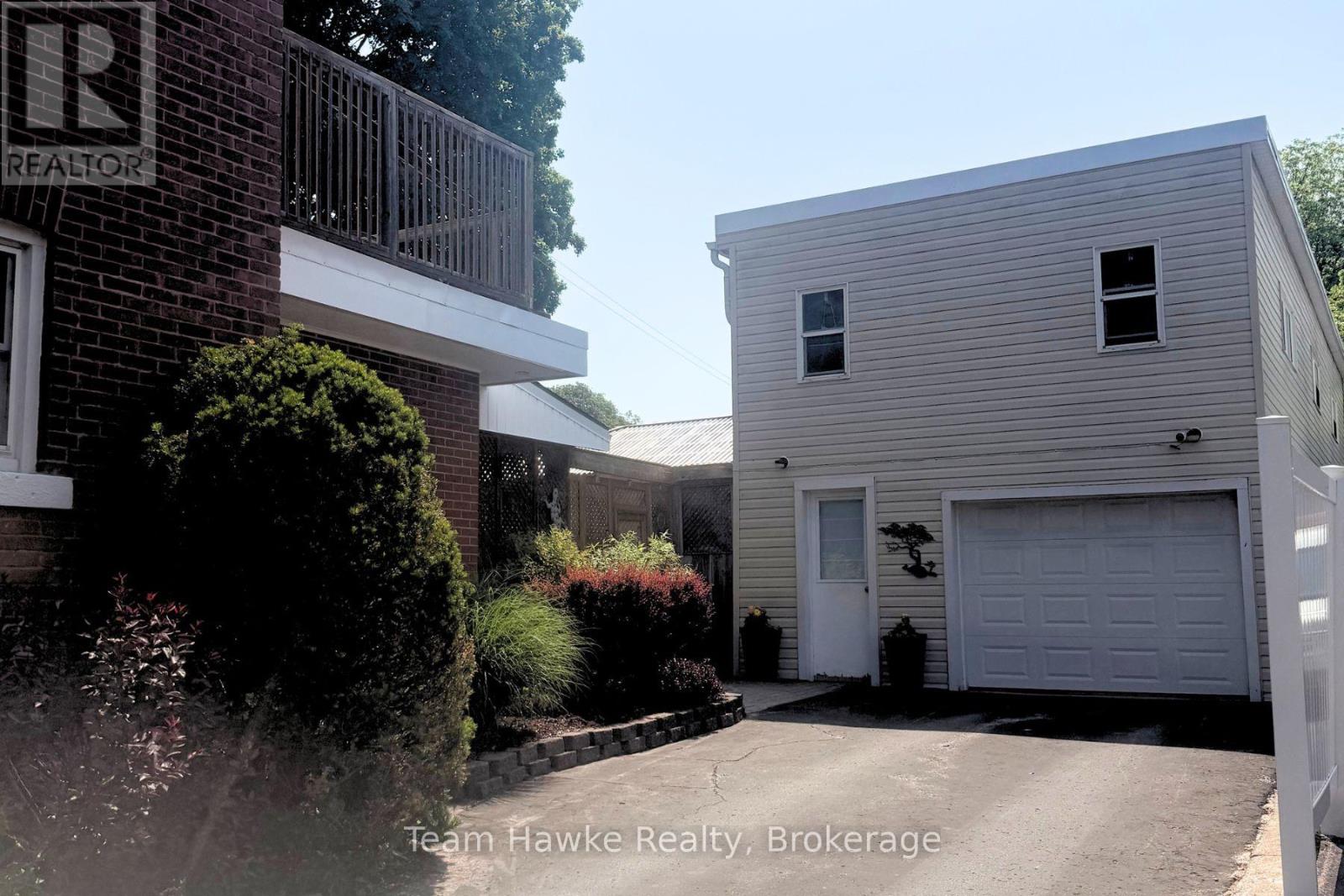 443 Elizabeth Street, Midland, Ontario  L4R 1Z7 - Photo 3 - S13421260