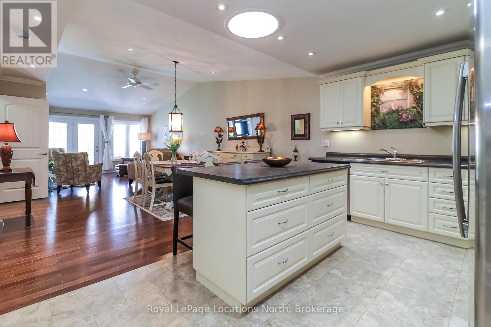46 Garden Grove Crescent, Wasaga Beach, Ontario  L9Z 0E6 - Photo 18 - S13421340
