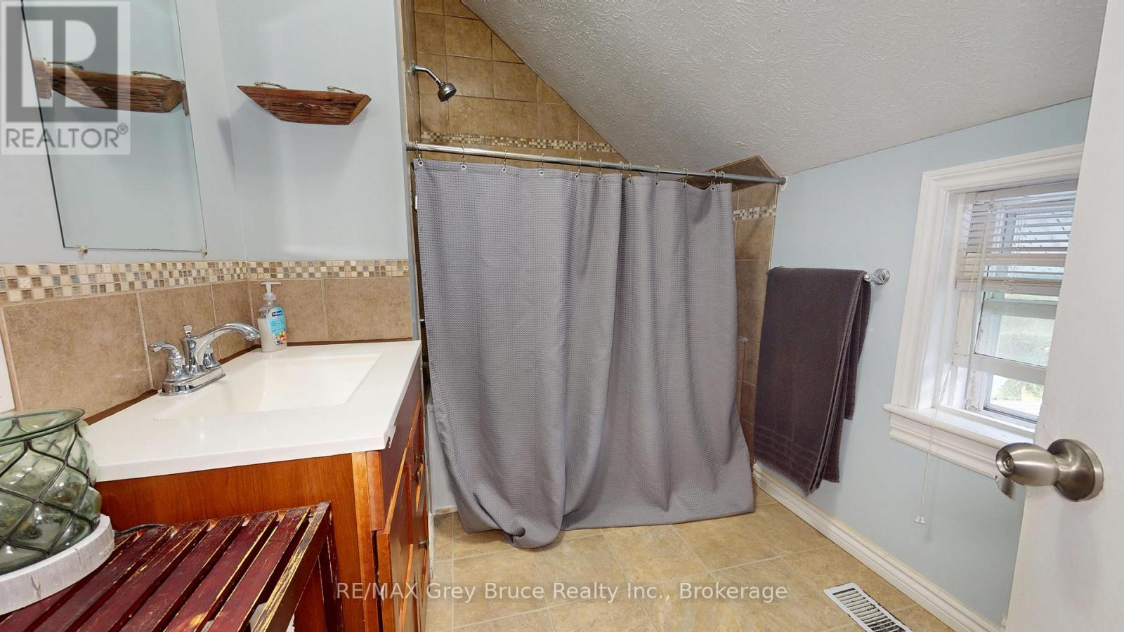 212 Yonge Street S, Arran-Elderslie, Ontario  N0H 2N0 - Photo 19 - X13421218