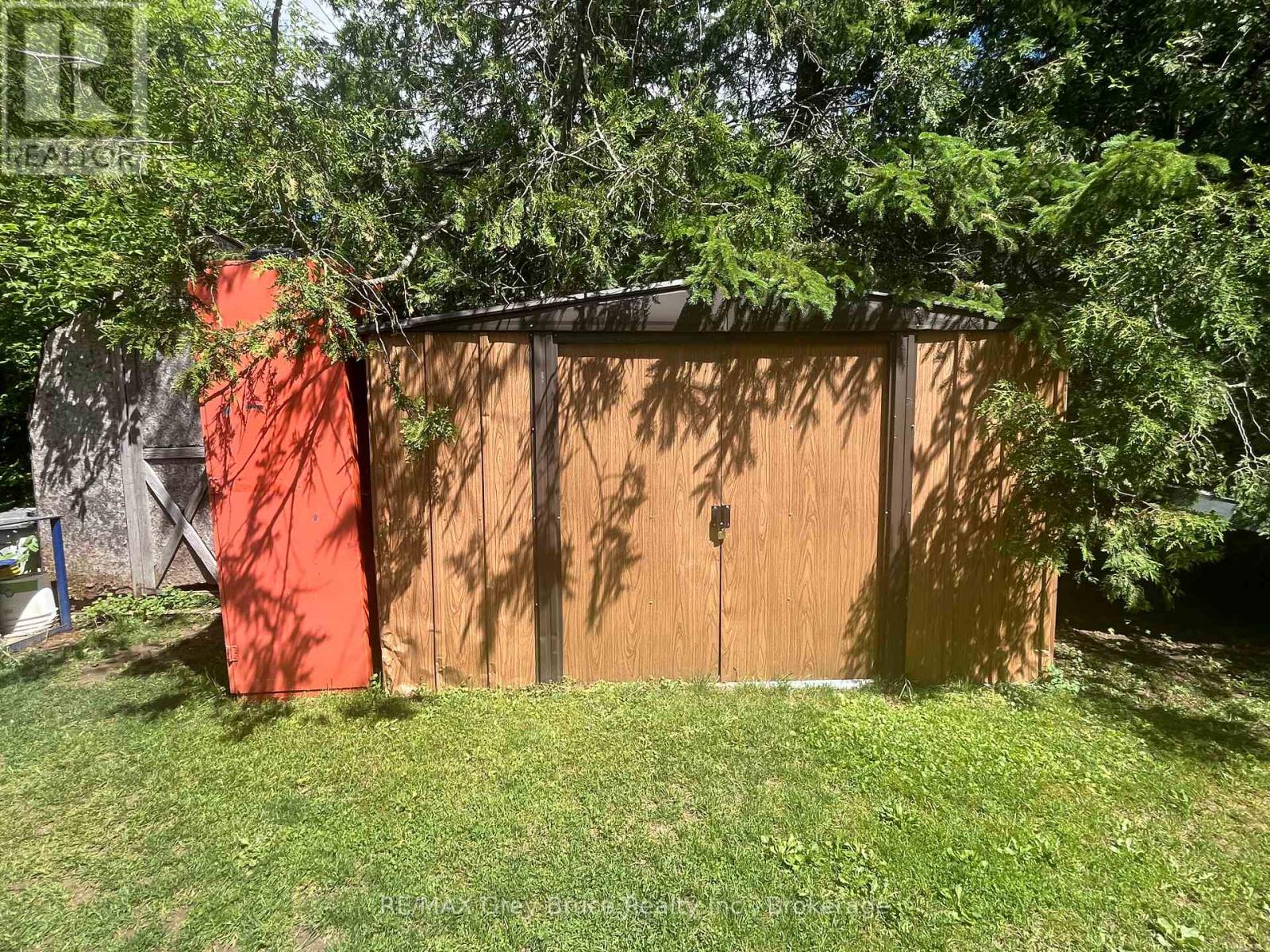 212 Yonge Street S, Arran-Elderslie, Ontario  N0H 2N0 - Photo 5 - X13421218