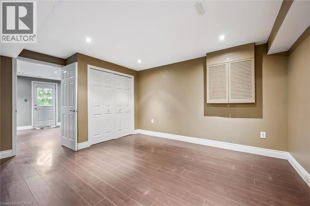 21 Tinatawa Court, Kitchener, Ontario  N2A 3K4 - Photo 23 - 40838247