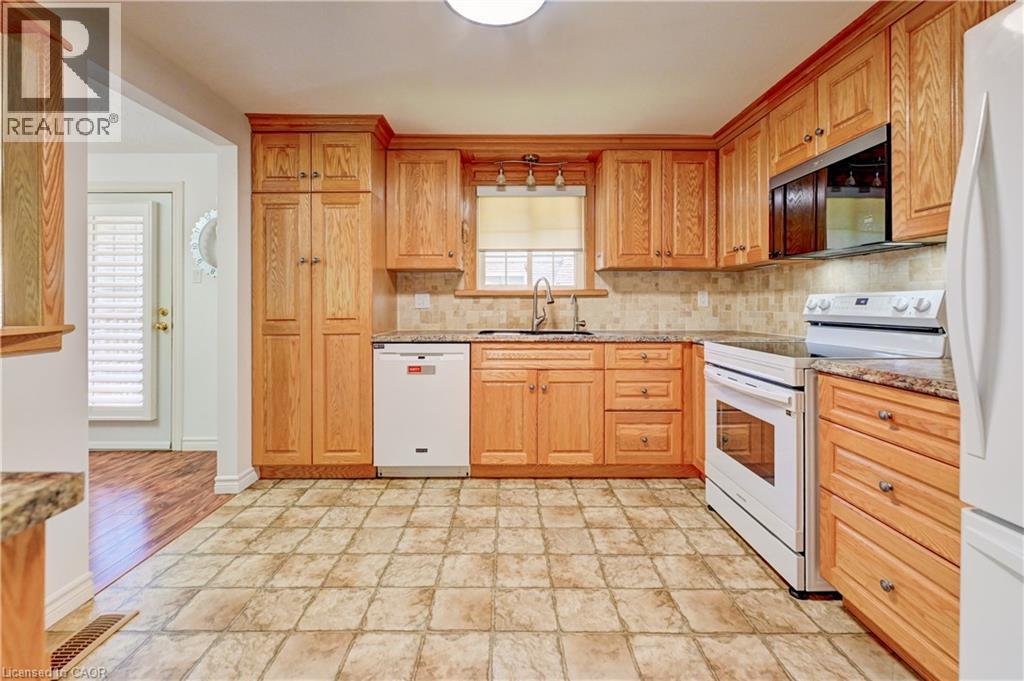 3 Parkland Crescent, Kitchener, Ontario  N2N 1R5 - Photo 13 - 40838112